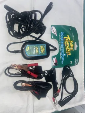 DL0150 DELTRAN BATTERY TENDER Automatic Charger Volt 800
