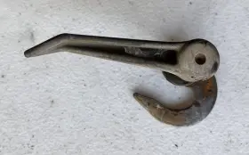 395910 EVINRUDE JOHNSON Outboard Hood Latch