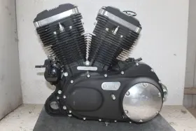 16200497 HARLEY-DAVIDSON Iron Engine Motor XL883