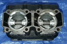 11005-582 KAWASAKI Jetski Cylinder Pistons Rings Jet Ski Js #2
