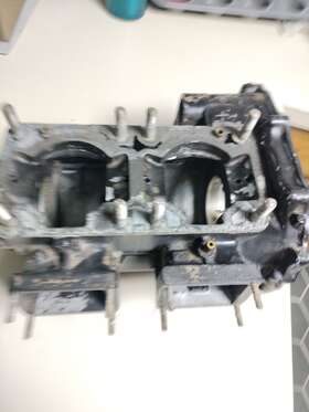 14001-5243 KAWASAKI Jet Ski Jetski Engine Motor Crankcase Ts