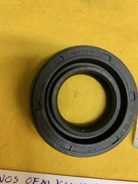 92050-512 KAWASAKI Nos Oil Seal Jet Ski JS440 JS400 #3