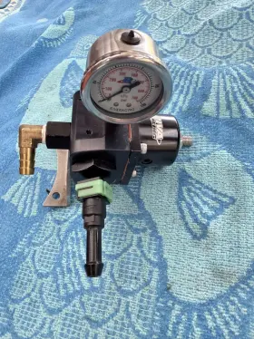 RY12070-RRFPR-6S5-1 RIVA RACING Fuel Pressure Regulator