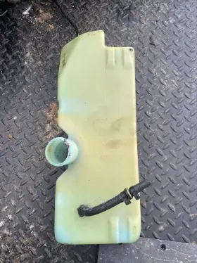 0673-233 TIGERSHARK Oil Tank Montego