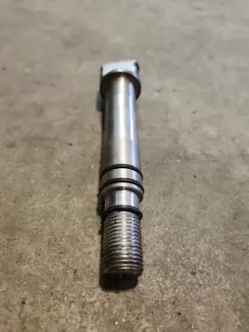 0675-098 TIGERSHARK Pump Shaft 770 Monte Carlo #3