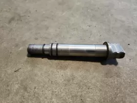 0675-098 TIGERSHARK Pump Shaft 770 Monte Carlo