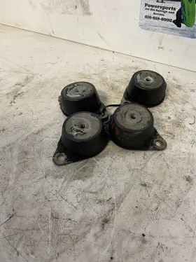 112-22-074-K TITAN 757 PERFORMANCE Pack Engine Motor Mount Gs #2