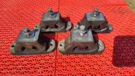 67X-44517-10-5B YAMAHA Freshwater Motor Mounts Set Bolts Gpr