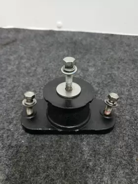 68A-44517-00-94 YAMAHA Motor Engine Mount Waveblaster Gp