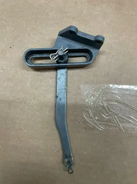 6E5-44117 YAMAHA Lever Rod Bracket