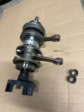 6M6-1140-01-00 YAMAHA Waveblaster Crank 650 Superjet