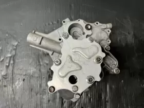 6S5-13300-00-00 YAMAHA Oil Pump Fx Fzs Fzr
