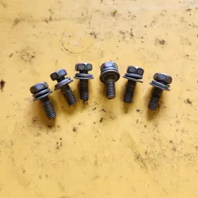 90119-069UC-00 YAMAHA Wave Gp Intake Grate Bolt 1100 1200 700