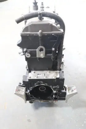 6CR-W009B-21-94 YAMAHA Waverunner Engine Vxr #2