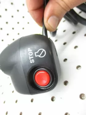 F1S-68310-01-00 YAMAHA Handlebar Start Lanyard Switch Box Fx #3