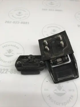 FX1-62841-01-00 YAMAHA Wave Hatch Lock 700 Raider #3