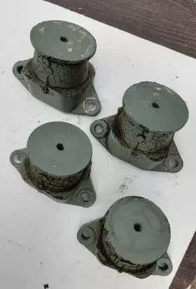 GJ1-6721B-00-00 YAMAHA Wave Motor Mount Spacers 1100 700 #2