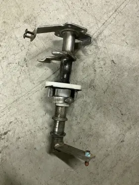GJ3-61541-01-00 YAMAHA Wave Steering Column Bracket 700 #2