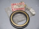 Nos Kawasaki Oem Oil Seal Scy547410 1973-1974 Wsab Wsaa 92050-508. Fixed Price $39.85.